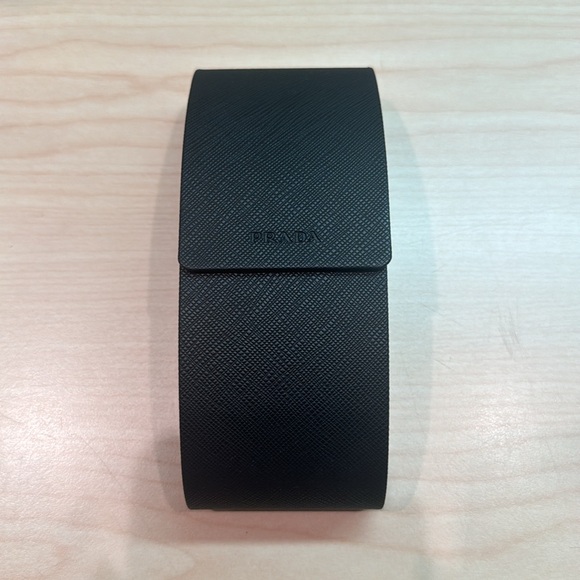 NWT/NIB Red Prada Butterfly Sunglasses - Picture 9 of 9